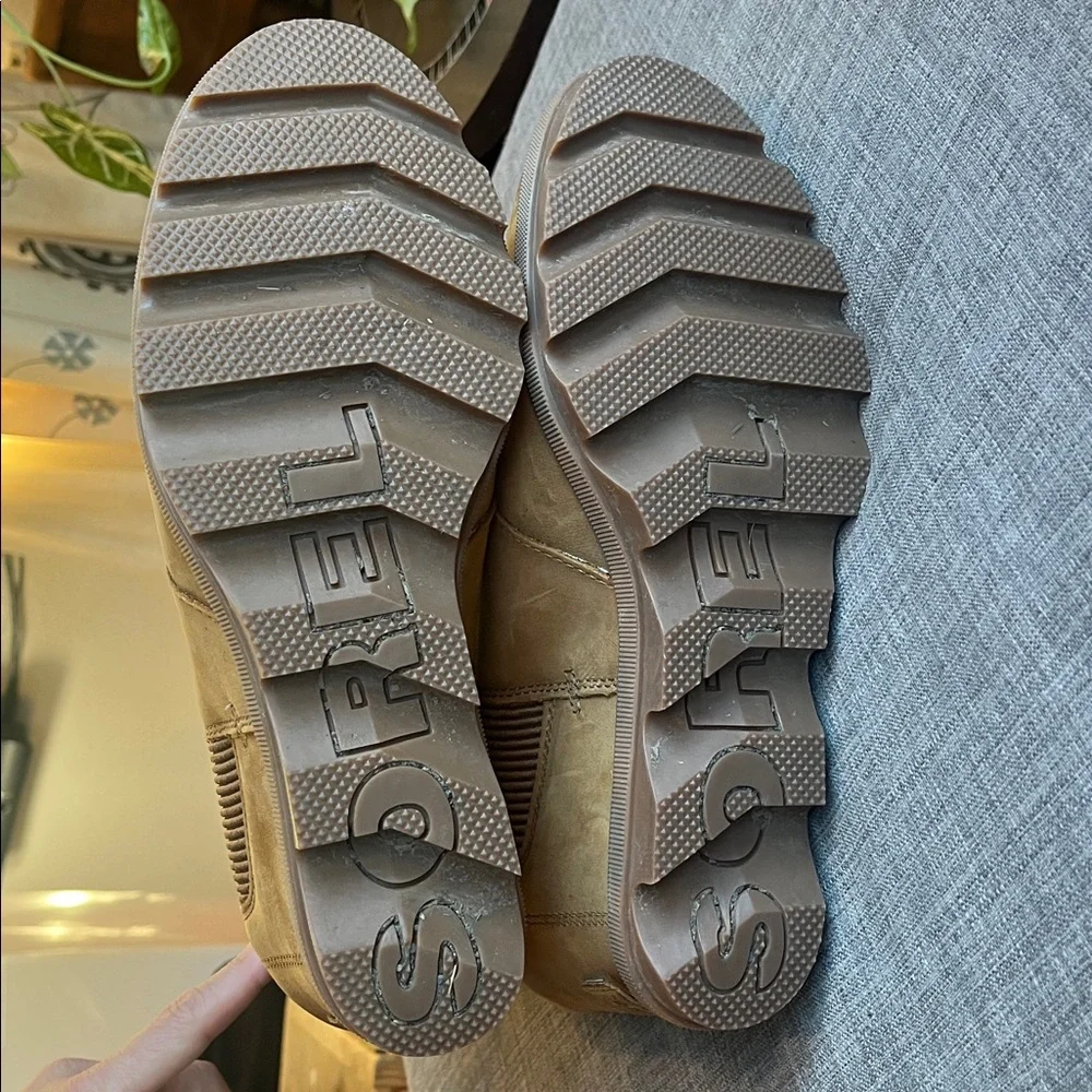 SOREL Joan of Arctic Wedge II Chelsea Leather Boots Slip-On Tan 10.5